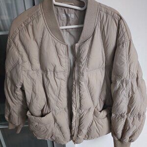 Slim Fit Gray Women’s Winter Jacket Lightweight Down